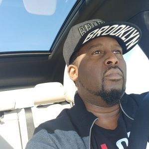 Meet your Posher, Gregory